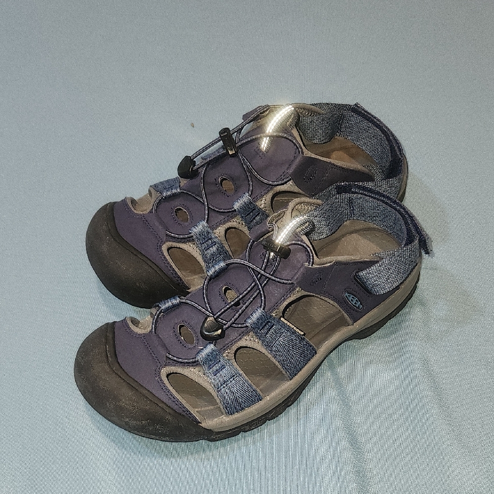 Keen Rapids H2 Blue Sandals. Size 11.